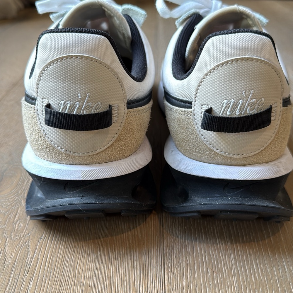 Nike Air Max Pre-Day LX Light Bone Men’s Size 11 EUC